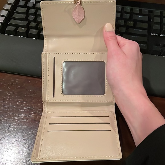 Womens wallet - Picture 2 of 2